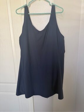 Old Navy Black V-Neck Athletic Dress